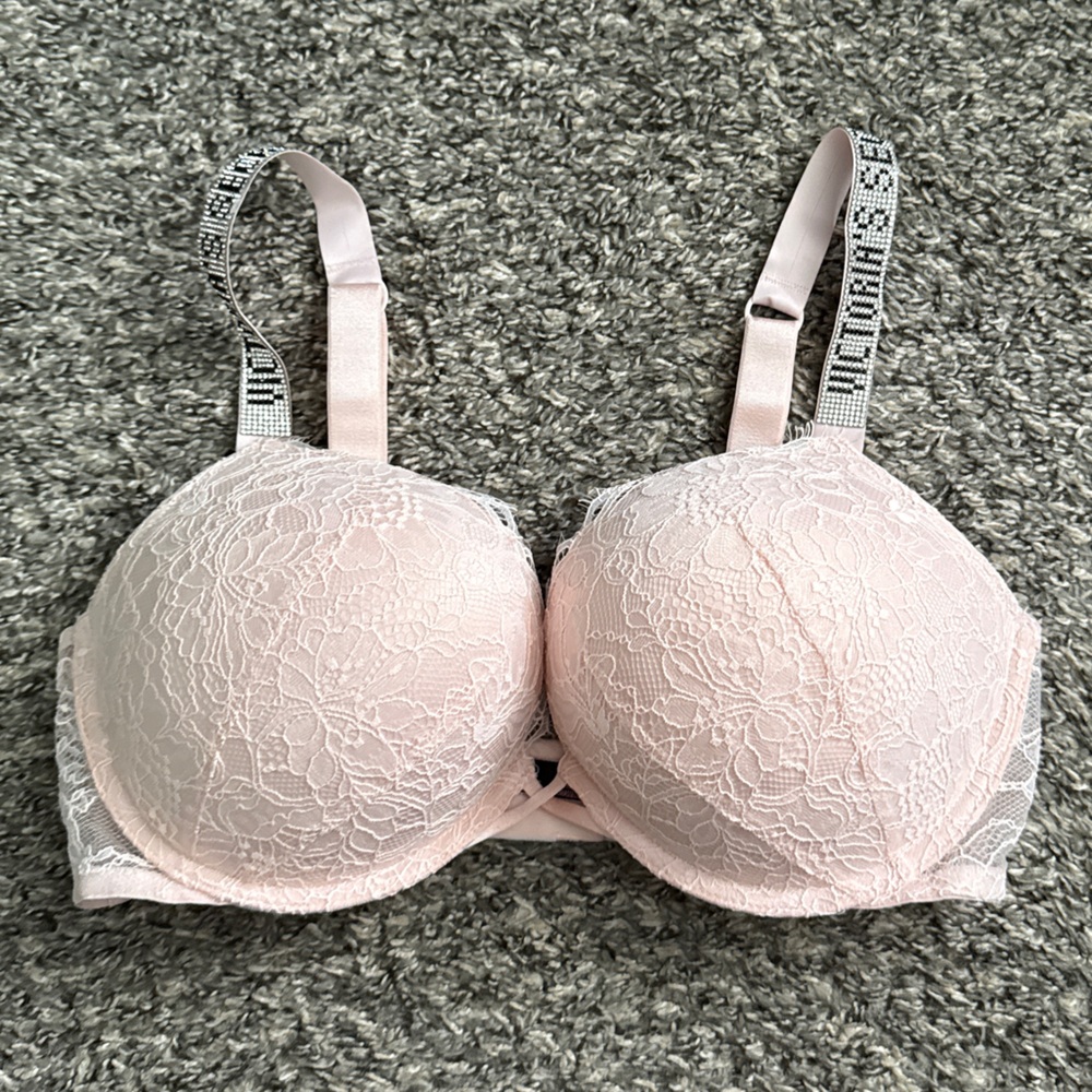 Victoria's Secret Pink Lace Bra